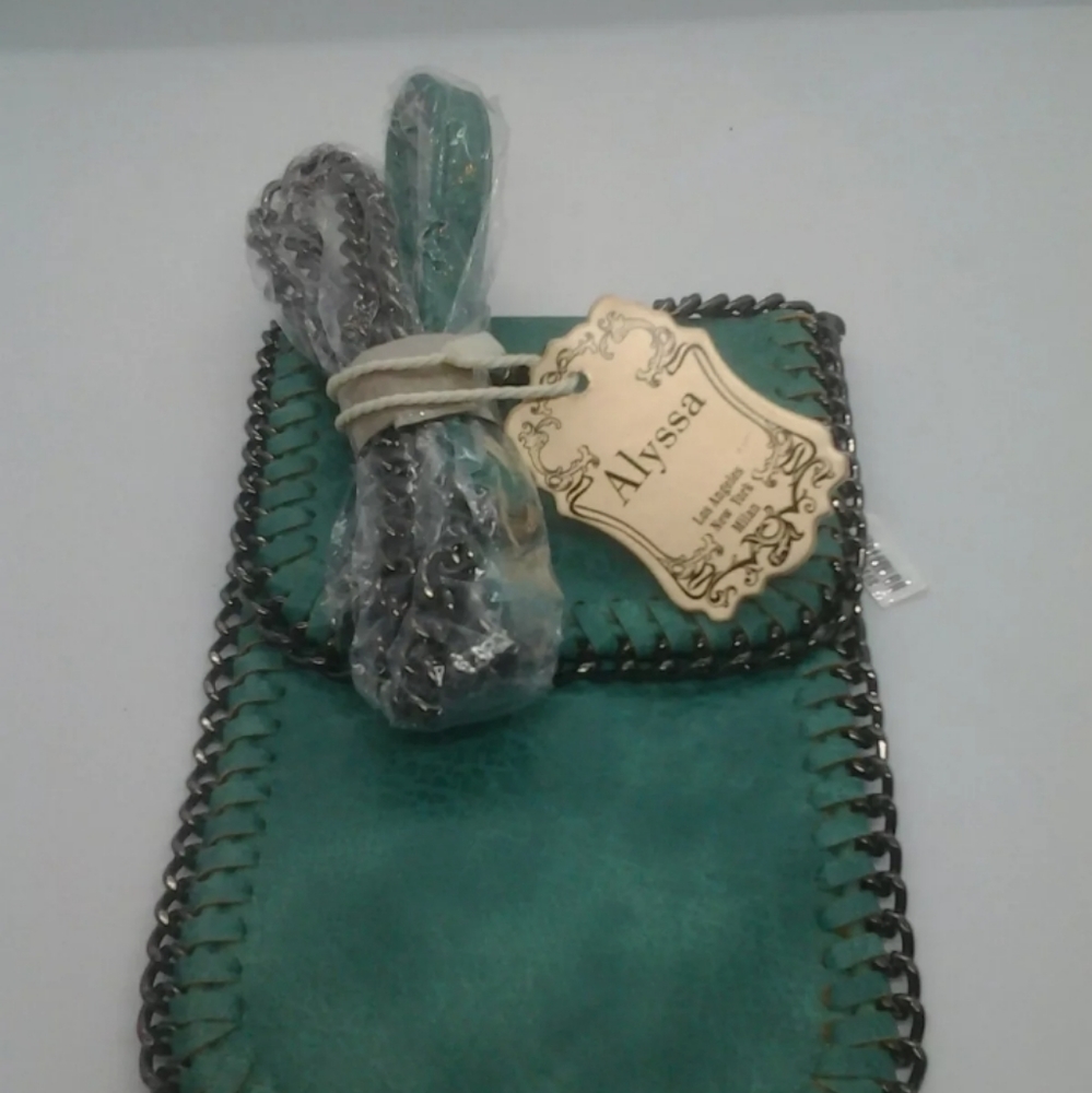 Alyssa hand bag Nwt lead safe vegan friendly dark green gun metal chain flowers